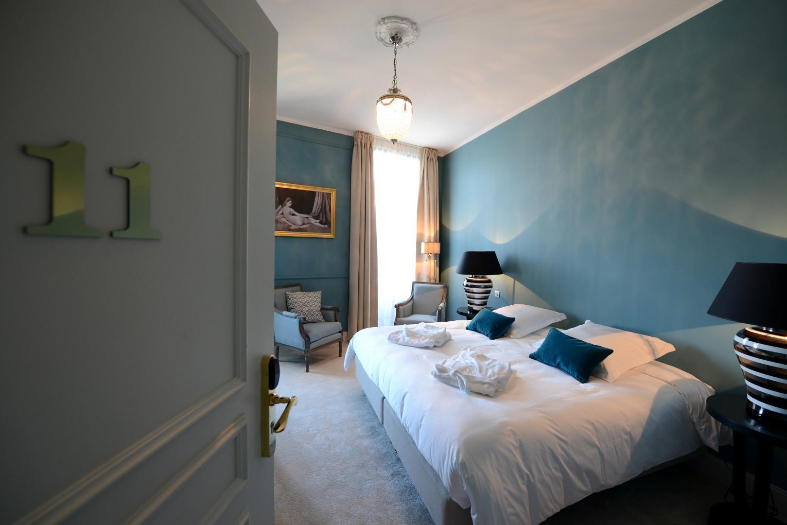 Grand Hotel Henri - Teritoria L'Isle-sur-la-Sorgue Bagian luar foto