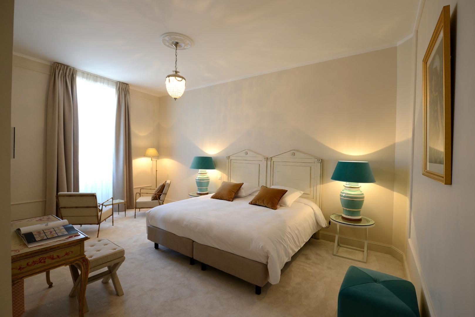 Grand Hotel Henri - Teritoria L'Isle-sur-la-Sorgue Bagian luar foto