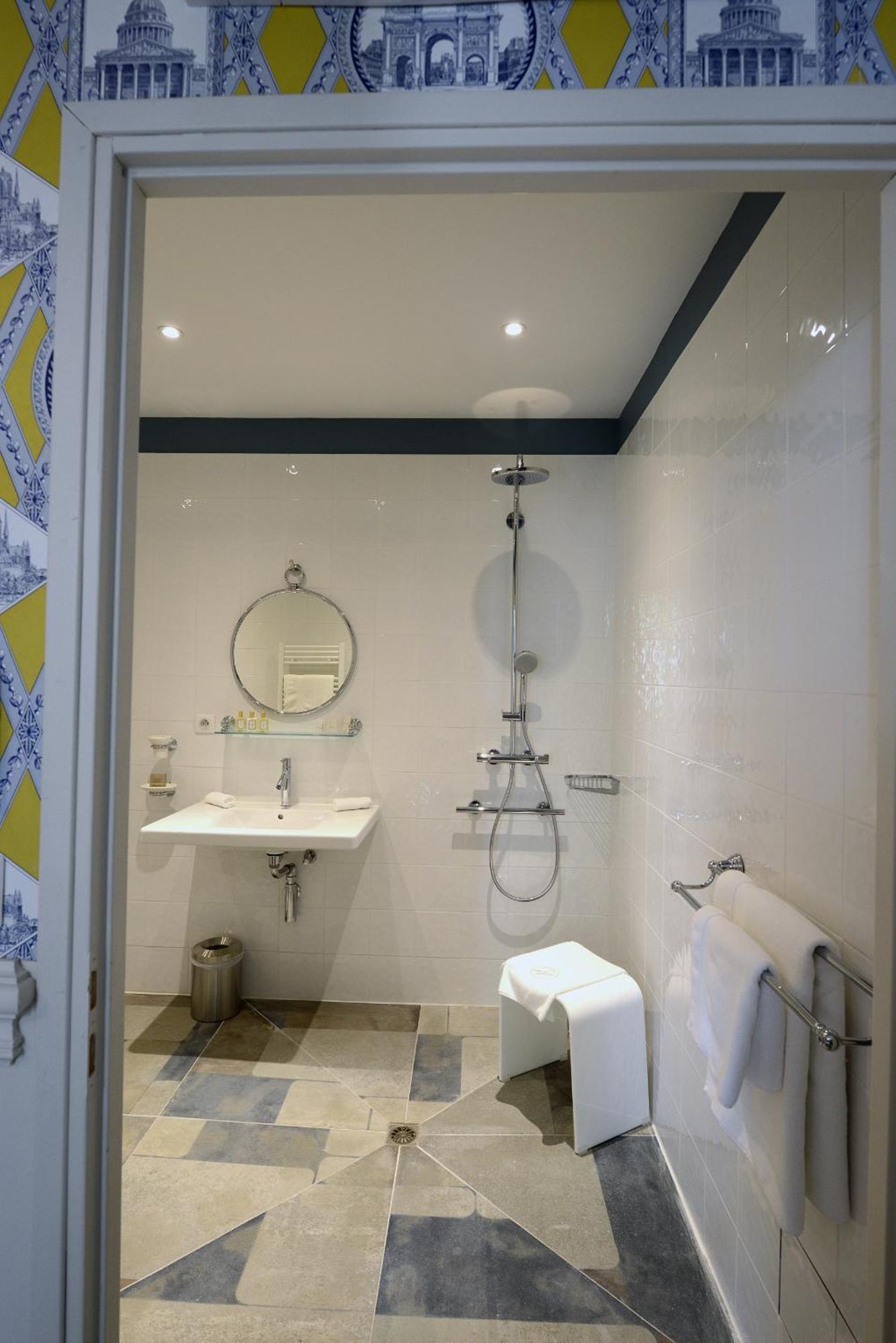 Grand Hotel Henri - Teritoria L'Isle-sur-la-Sorgue Ruang foto