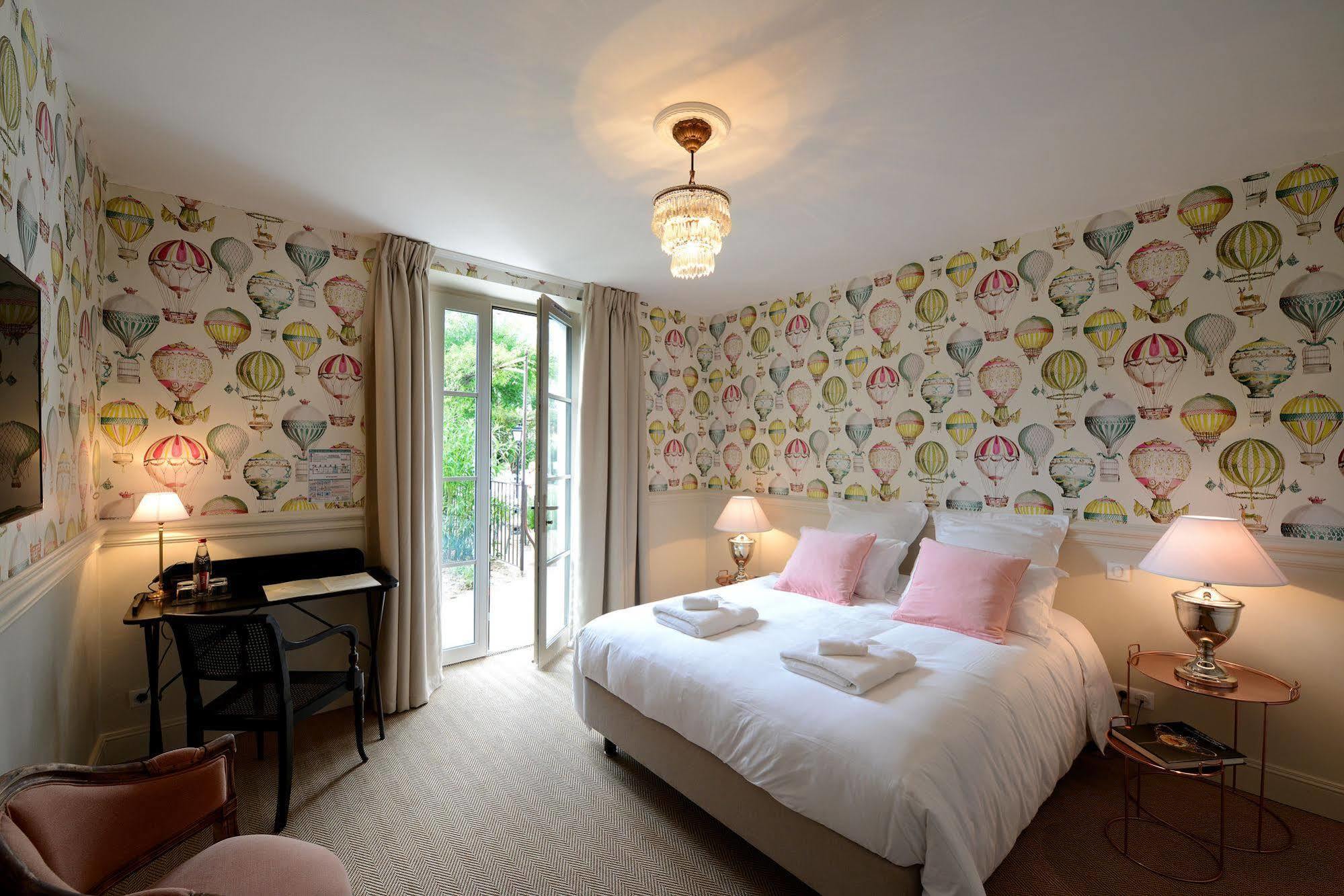 Grand Hotel Henri - Teritoria L'Isle-sur-la-Sorgue Bagian luar foto