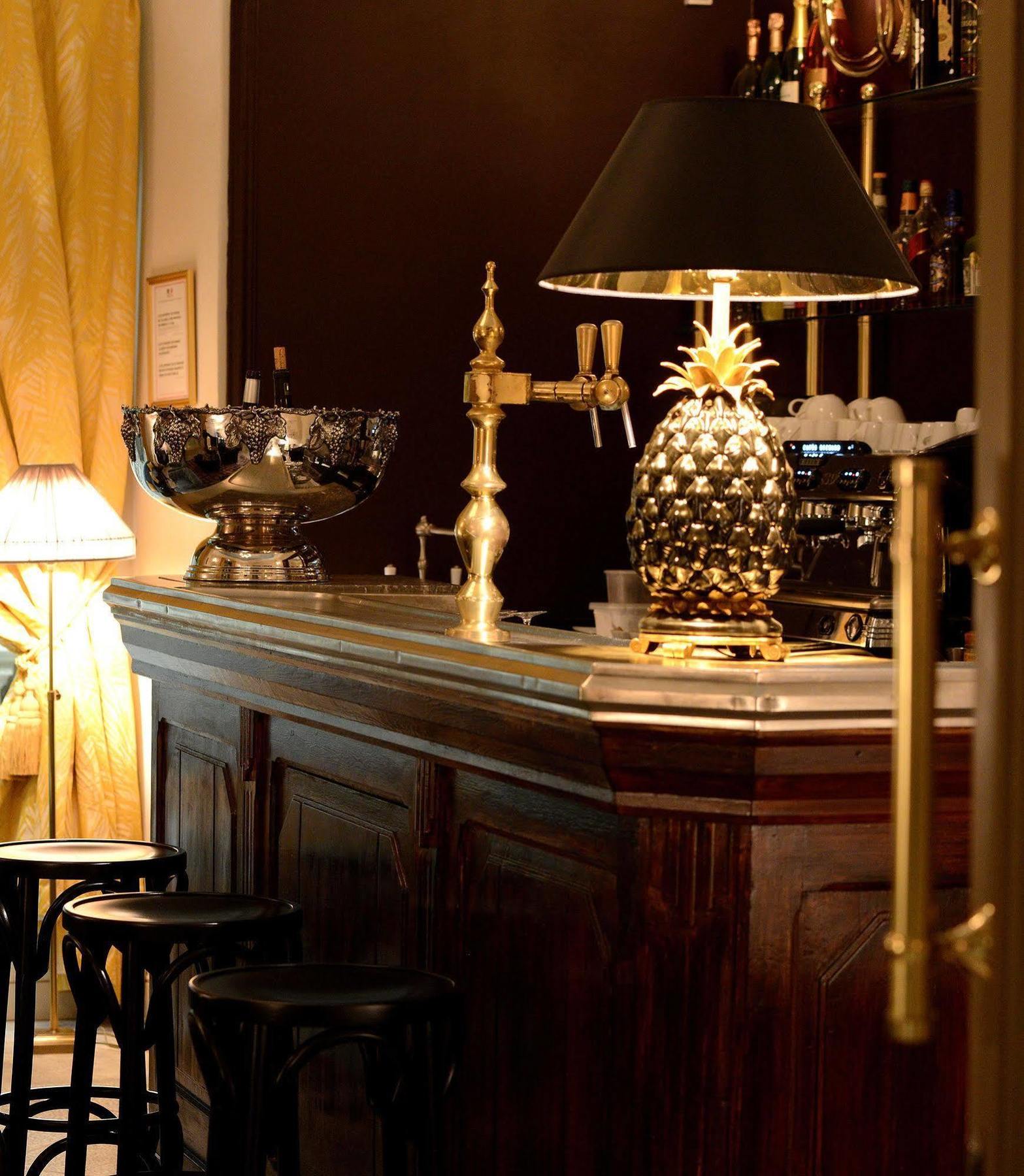 Grand Hotel Henri - Teritoria L'Isle-sur-la-Sorgue Bagian luar foto