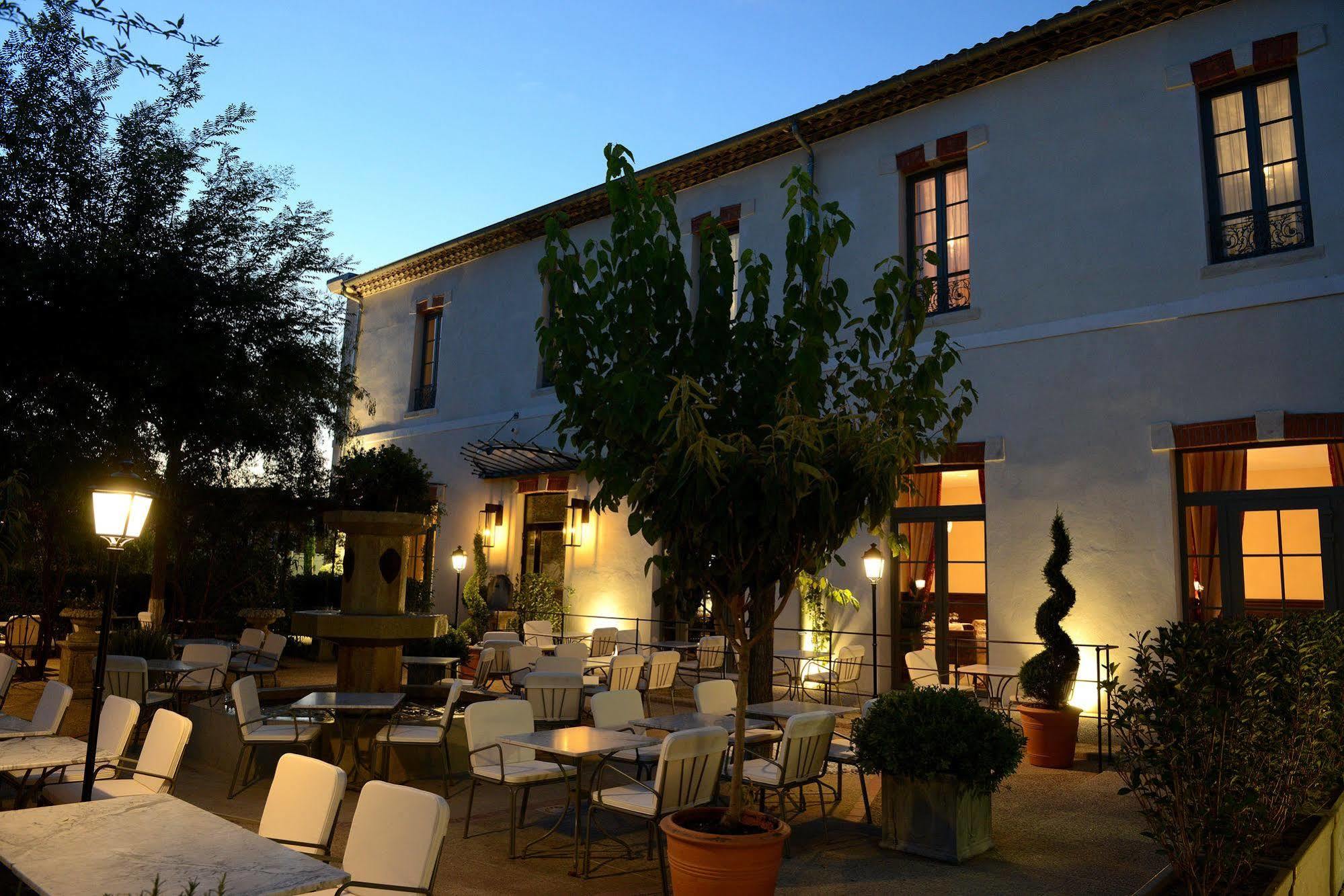 Grand Hotel Henri - Teritoria L'Isle-sur-la-Sorgue Bagian luar foto