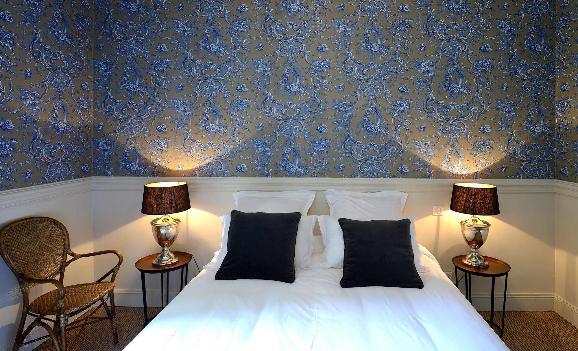 Grand Hotel Henri - Teritoria L'Isle-sur-la-Sorgue Bagian luar foto